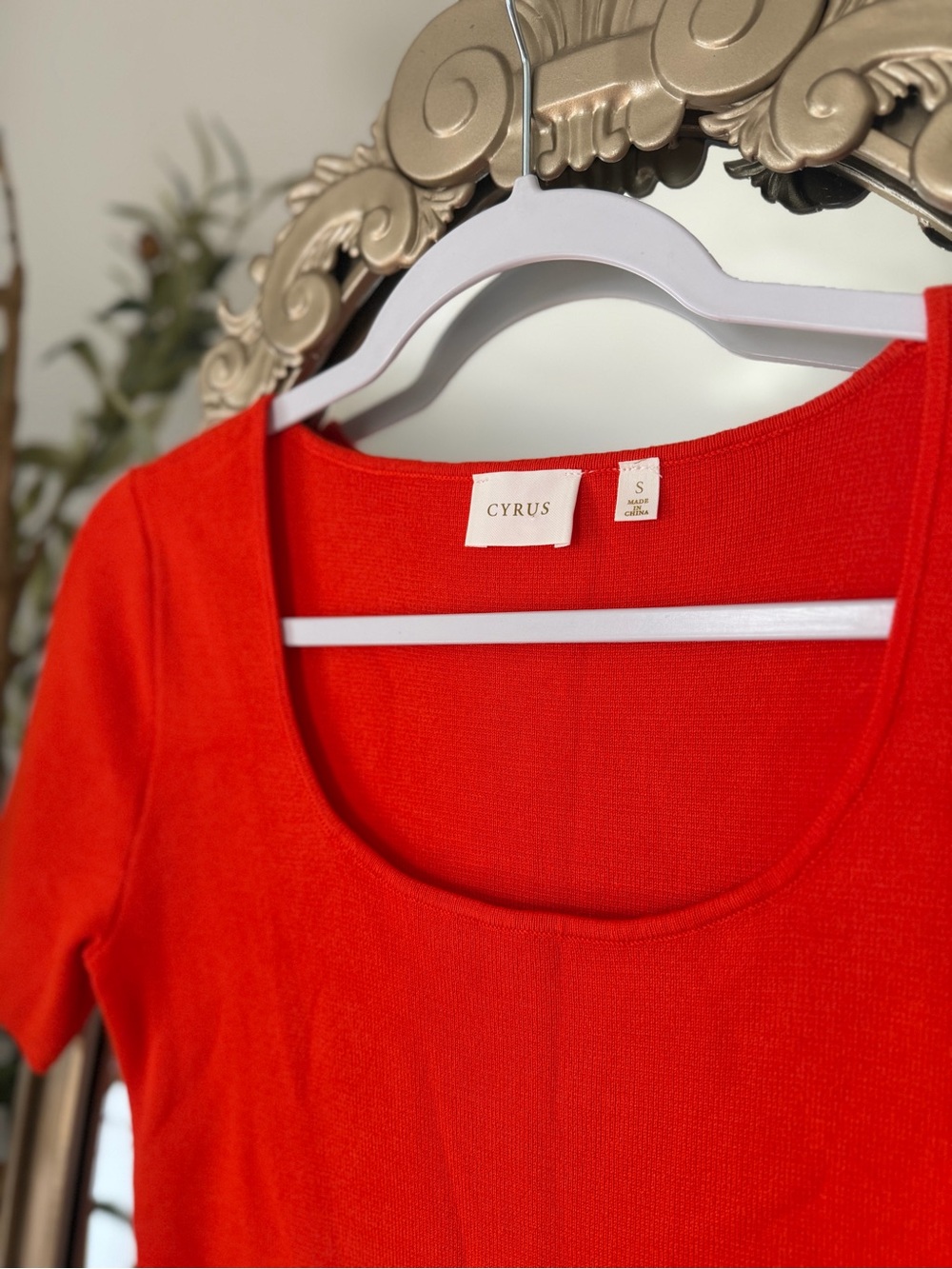 Cyrus Short Sleeve Scoop Neck Tee - Bright Red